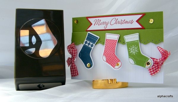 Christmas card idea using the Stocking Builder Punch